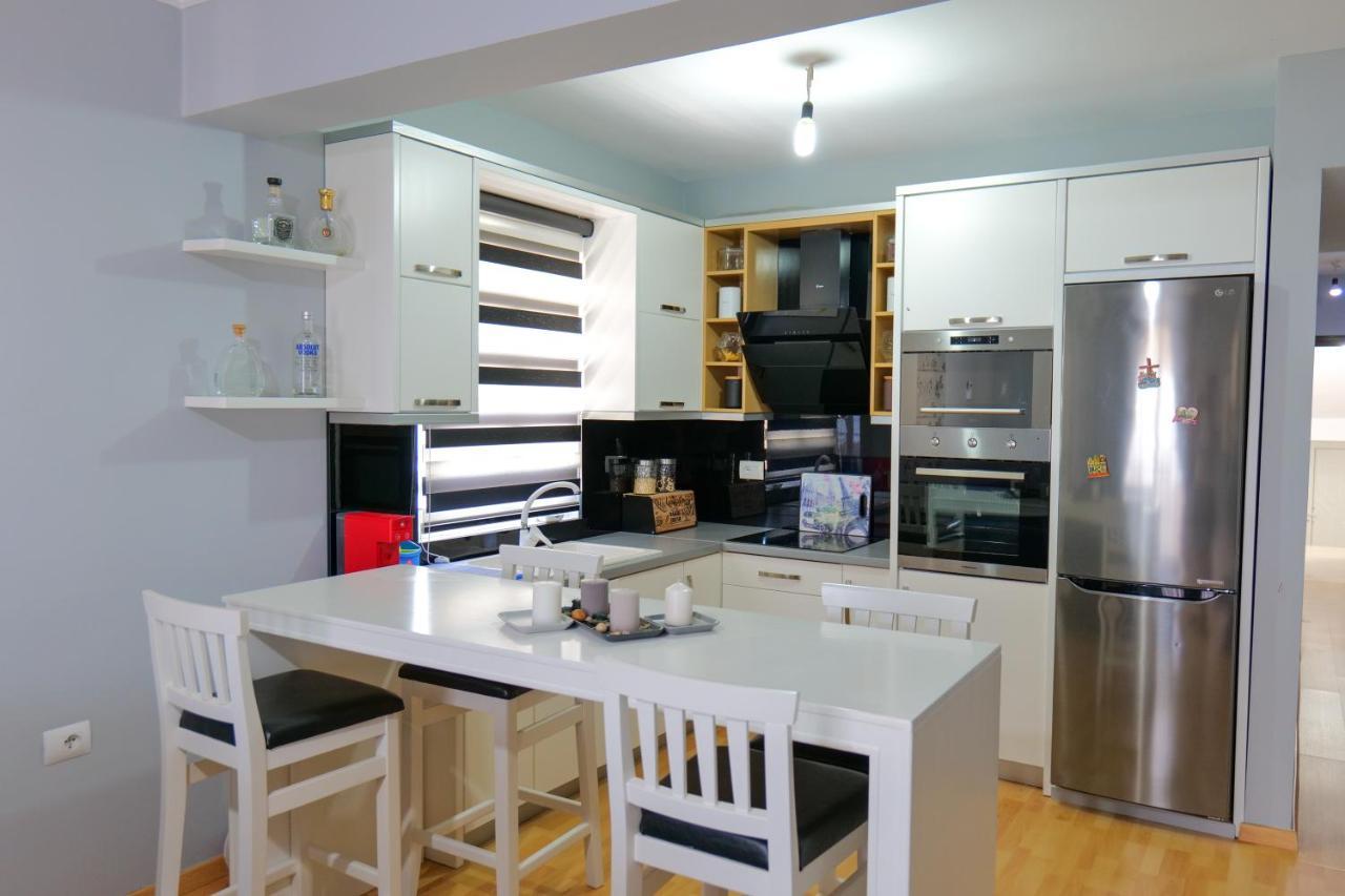 Ansel Home Sarande Bagian luar foto