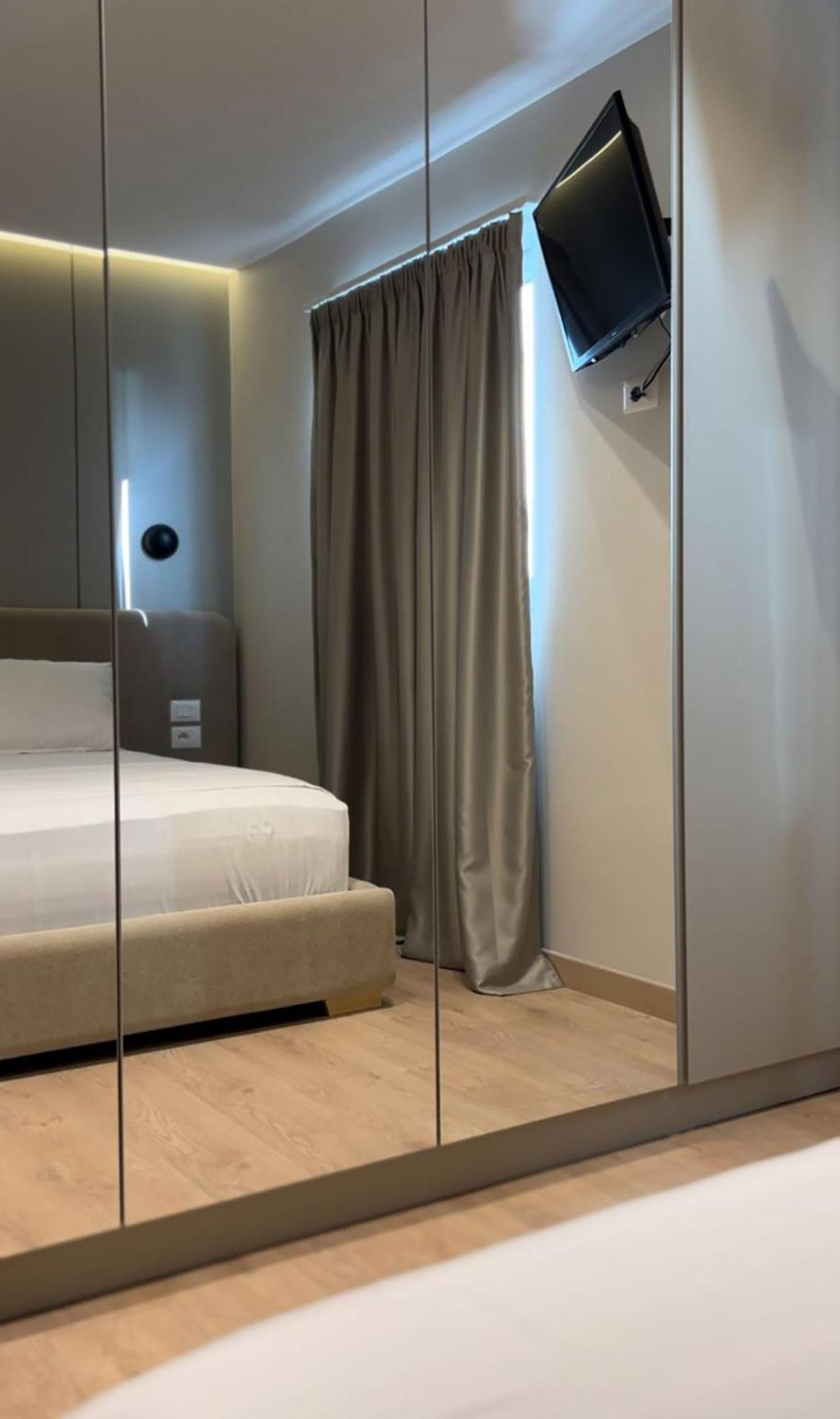Ansel Home Sarande Bagian luar foto