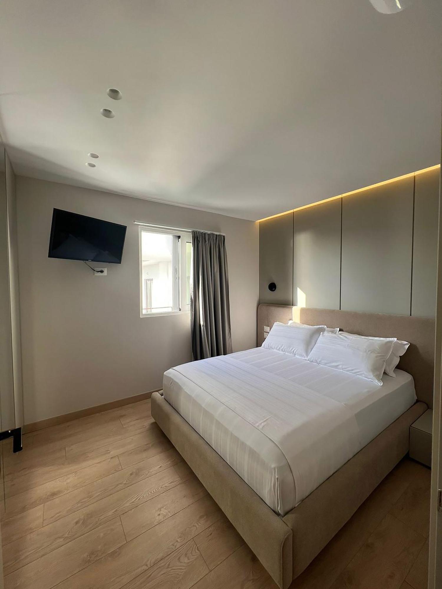 Ansel Home Sarande Bagian luar foto