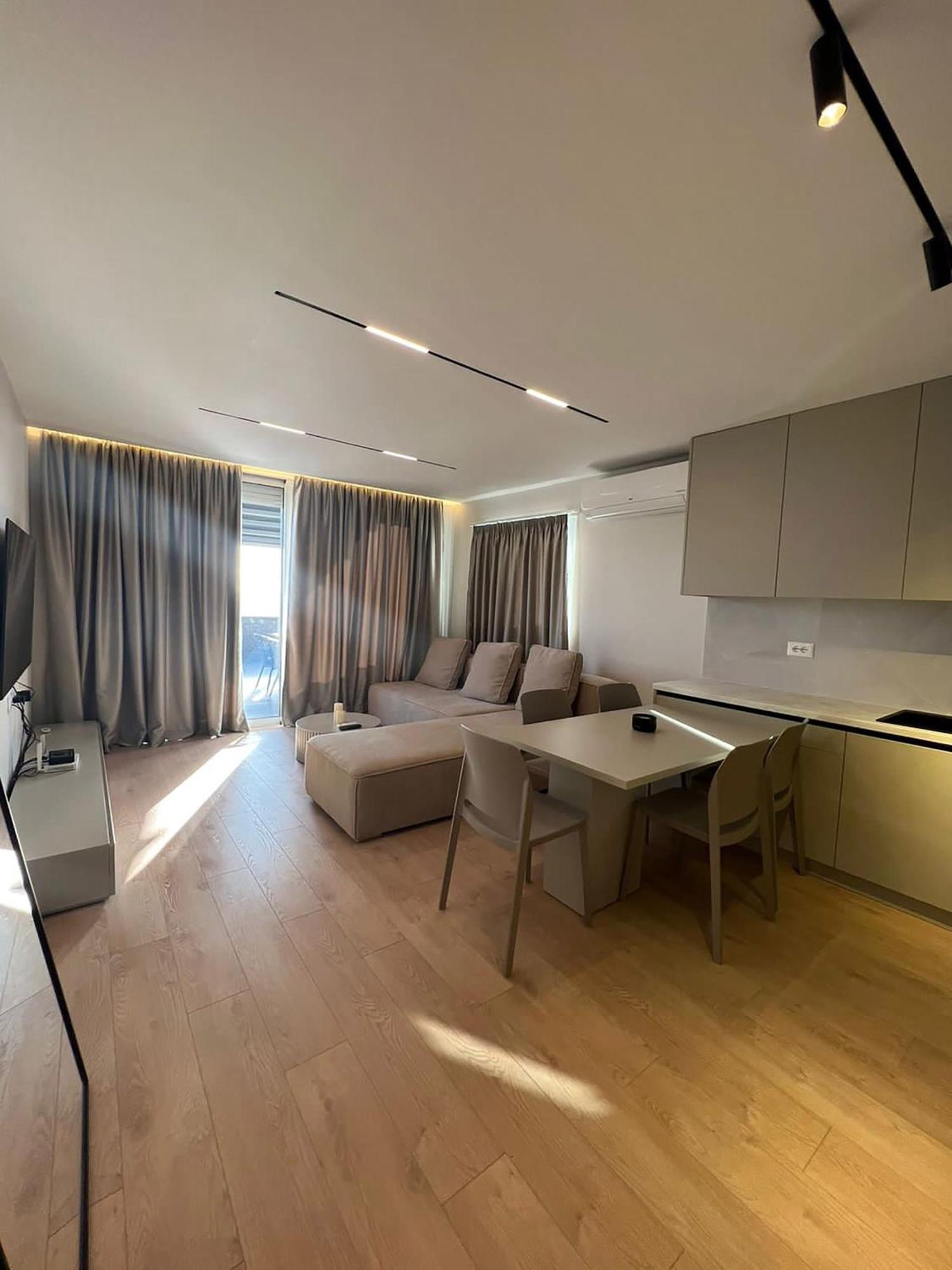 Ansel Home Sarande Bagian luar foto