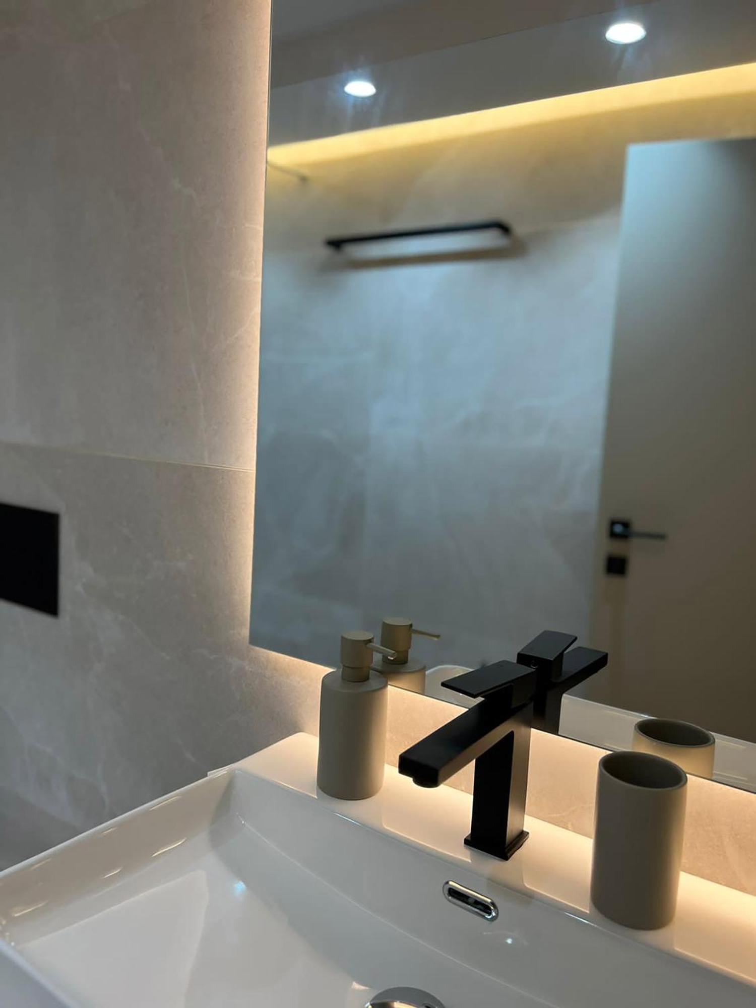 Ansel Home Sarande Bagian luar foto